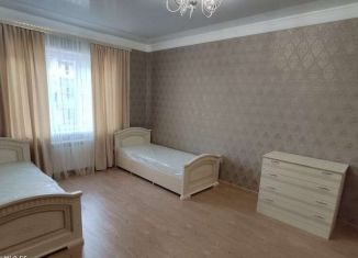 Сдается в аренду 1-комнатная квартира, 44 м2, Нальчик, улица Шарданова, 48, район Хладокомбинат
