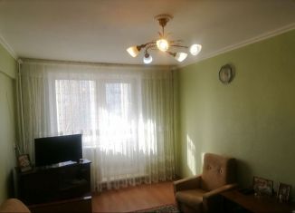 Трехкомнатная квартира на продажу, 69.8 м2, Рубцовск, улица Федоренко, 17