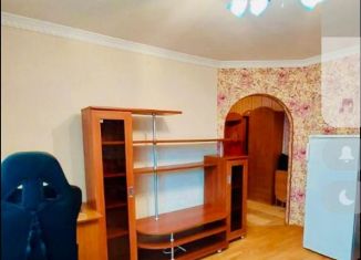 Сдается двухкомнатная квартира, 45 м2, Нижнекамск, улица Гагарина, 2