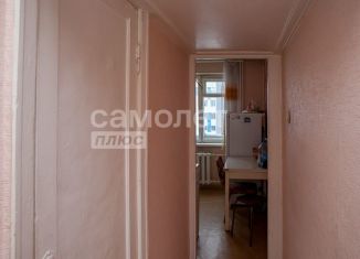 Продается трехкомнатная квартира, 56.7 м2, Кемерово, проспект Ленина, 105А