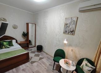 Продам 1-комнатную квартиру, 25 м2, Алушта, улица Горького, 5