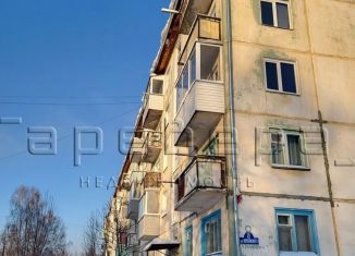 Продажа 2-комнатной квартиры, 45.2 м2, поселок городского типа Кедровый, улица Жуковского, 8