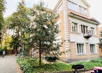 Продажа 3-ком. квартиры, 120 м2, рабочий посёлок Малаховка, Республиканская улица, 86А