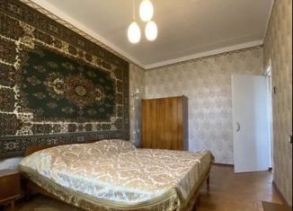 Сдача в аренду 2-ком. квартиры, 74 м2, Архангельск, площадь Ленина, 3, Ломоносовский округ