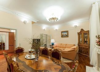 3-комнатная квартира в аренду, 140 м2, Москва, улица Серафимовича, 2, метро Александровский сад