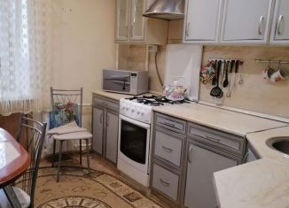 Сдам трехкомнатную квартиру, 60 м2, Калужская область, улица Русиново, 137