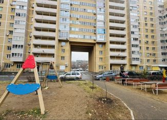 Продается 3-комнатная квартира, 84.1 м2, Оренбург, Пролетарская улица, 288/2