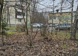 Продается 3-комнатная квартира, 55 м2, городской посёлок Фёдоровское, Шоссейная улица, 5