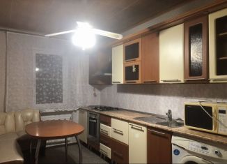 Сдам 3-комнатную квартиру, 76 м2, Ставрополь, улица Серова, 474