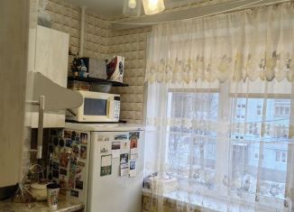 Продаю 1-ком. квартиру, 30 м2, Серпухов, улица Горького, 8В