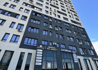 Продается 3-комнатная квартира, 87.3 м2, Оренбург, улица Дорофеева, 5