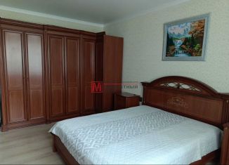 Продам 3-ком. квартиру, 87 м2, Старый Оскол, микрорайон Восточный, 44