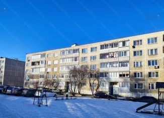 Продам 2-ком. квартиру, 47 м2, Среднеуральск, улица Калинина, 7