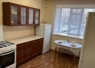 Продам 3-комнатную квартиру, 98.2 м2, Татарстан, улица Карбышева, 6