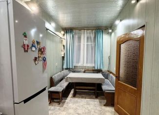 Трехкомнатная квартира в аренду, 90 м2, Армавир, улица Маркова, 79