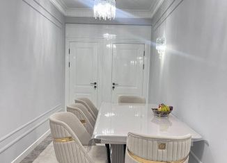 Продажа 2-ком. квартиры, 65 м2, Дагестан, улица Абубакарова, 112