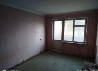 Продаю 2-ком. квартиру, 47 м2, Крым, Керченская улица