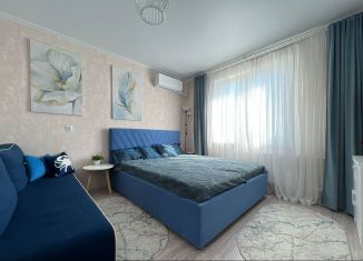 Продам 1-ком. квартиру, 36 м2, Новороссийск, бульвар имени Дмитрия Шостаковича