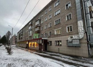 3-комнатная квартира на продажу, 52 м2, Киров, улица Молодой Гвардии, 96