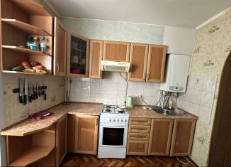 Сдается 2-ком. квартира, 50 м2, Керчь, улица Фурманова, 73