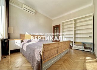 Продаю 3-ком. квартиру, 61 м2, Москва, Малая Никитская улица, 16/5, метро Краснопресненская