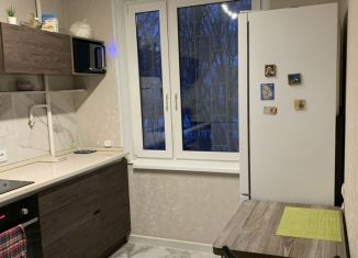 Сдается в аренду двухкомнатная квартира, 45 м2, Москва, улица Академика Волгина, 31к1, ЮЗАО