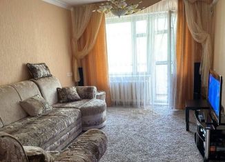 Продам 3-ком. квартиру, 72 м2, Волгодонск, улица Черникова, 29