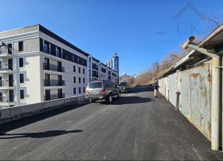 Продаю гараж, 24 м2, Владивосток, улица Володарского, 49А