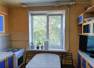 Продается 2-ком. квартира, 50 м2, Оренбург, Брестская улица, 32, Дзержинский район