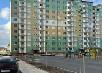 Продаю 2-ком. квартиру, 58 м2, Каспийск, улица Магомедали Магомеджановa, 18к4