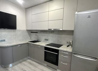 Продаю 2-ком. квартиру, 65 м2, Петрозаводск, улица Антонова, 2