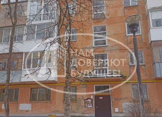 Продам двухкомнатную квартиру, 46 м2, Лысьва, улица Кирова, 13