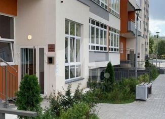 Продаю квартиру студию, 38 м2, Калининград, Батальная улица, 100