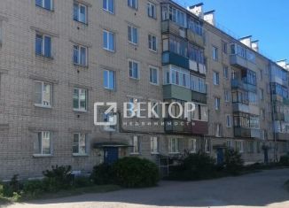 Продается трехкомнатная квартира, 56 м2, Буй, улица Социализма, 25