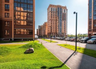 Продажа 3-ком. квартиры, 102 м2, Тюмень, Центральный округ, улица Тимофея Кармацкого, 5к2