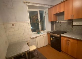 Продажа 2-ком. квартиры, 40.7 м2, Арзамас, улица Калинина, 15