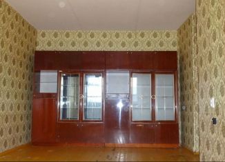 Продажа 4-ком. квартиры, 60 м2, Татарстан, улица Химиков, 51