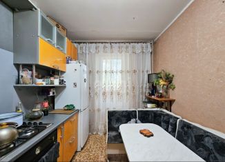 Продается 2-ком. квартира, 57 м2, Татарстан, улица Ахметшина, 122