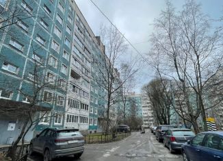 3-ком. квартира в аренду, 60 м2, Санкт-Петербург, улица Сикейроса, 21к2, Выборгский район