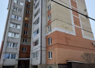 Продается 2-комнатная квартира, 65 м2, Республика Башкортостан, улица Комарова, 40