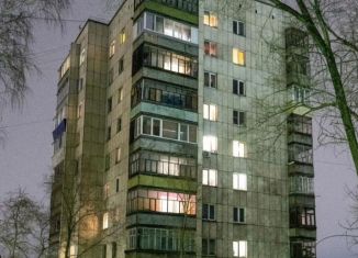 Продаю 3-комнатную квартиру, 61 м2, Курган, улица Радионова, 60