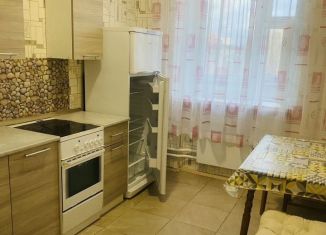 Сдается в аренду 2-ком. квартира, 57 м2, Тюмень, улица Максима Горького, 3к2, Центральный округ