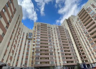 Сдам двухкомнатную квартиру, 80 м2, Татарстан, Чистопольская улица, 71А