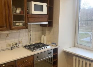 Сдача в аренду 2-ком. квартиры, 50 м2, Москва, Украинский бульвар, 6