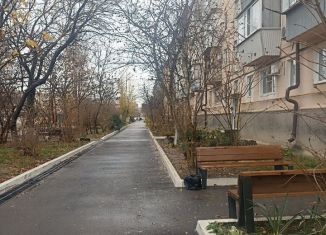 Продам 2-ком. квартиру, 42.8 м2, Новороссийск, улица Советов, 16