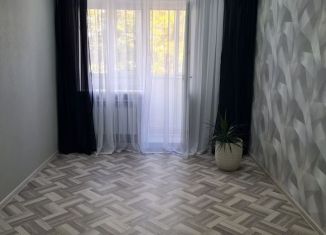 Продаю двухкомнатную квартиру, 35 м2, посёлок городского типа Усть-Донецкий, улица Ленина, 2