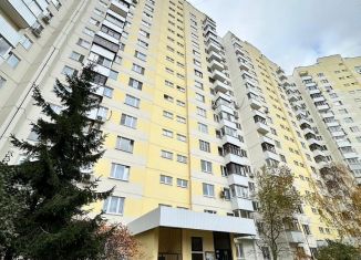 Продаю 3-ком. квартиру, 74 м2, Москва, улица Барышиха, 44