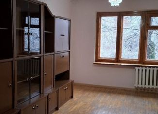 Сдача в аренду 3-комнатной квартиры, 70 м2, Владикавказ, улица Астана Кесаева, 32, 10-й микрорайон