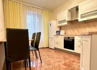 Сдам 2-ком. квартиру, 60 м2, Московская область, улица Дружбы, 9