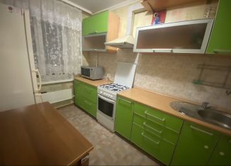 Сдам 2-ком. квартиру, 54 м2, Ухта, проезд Строителей, 13